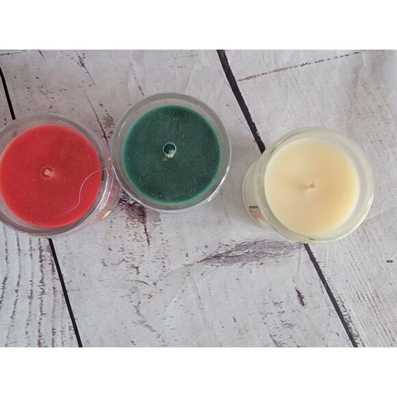 William sonoma Holiday Gift set 3 candles 1.5 Ounces Unburned - Picture 5 of 6